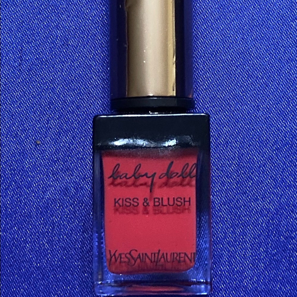 Baby Doll Kiss & Blush YSL 19